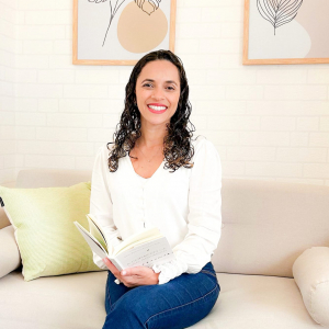 Thaís L. Souza Vicente - CRP 12/09802